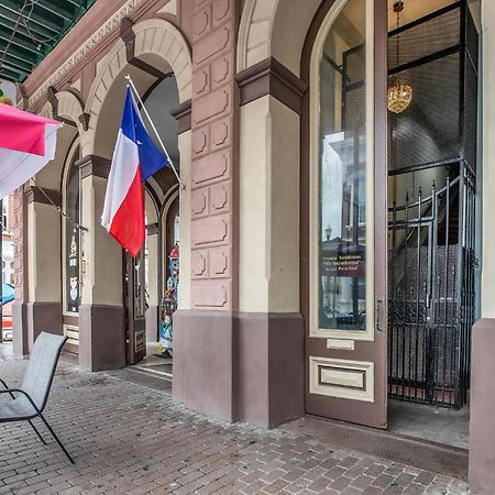 Historic Strand Lofts By 3Rd Coast Getaways Lägenhet Galveston Exteriör bild