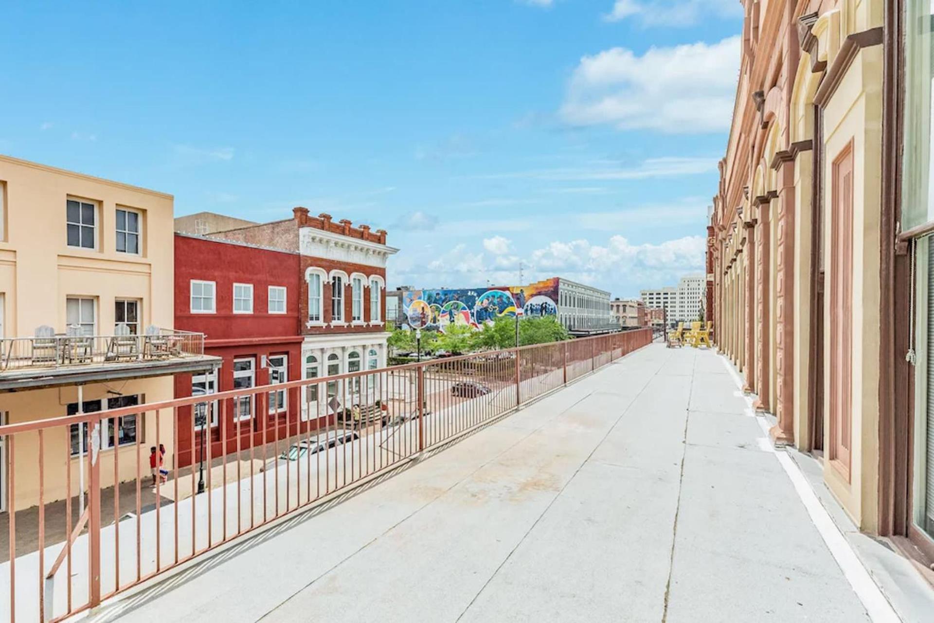 Historic Strand Lofts By 3Rd Coast Getaways Lägenhet Galveston Exteriör bild